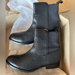 Frye Melissa Double Sole Chelsea NWT size 10B
